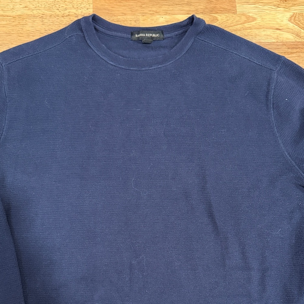 Banana Republic Men’s Dark Blue Crewneck Sweater